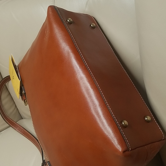 Patricia Nash alessano tooled tote NWT - Picture 8 of 8